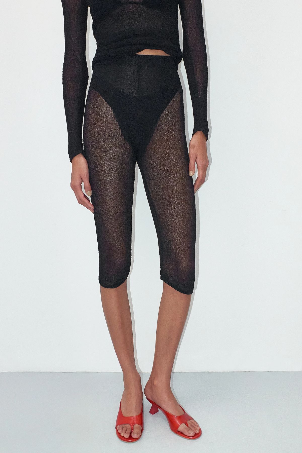 Rosie Black Short