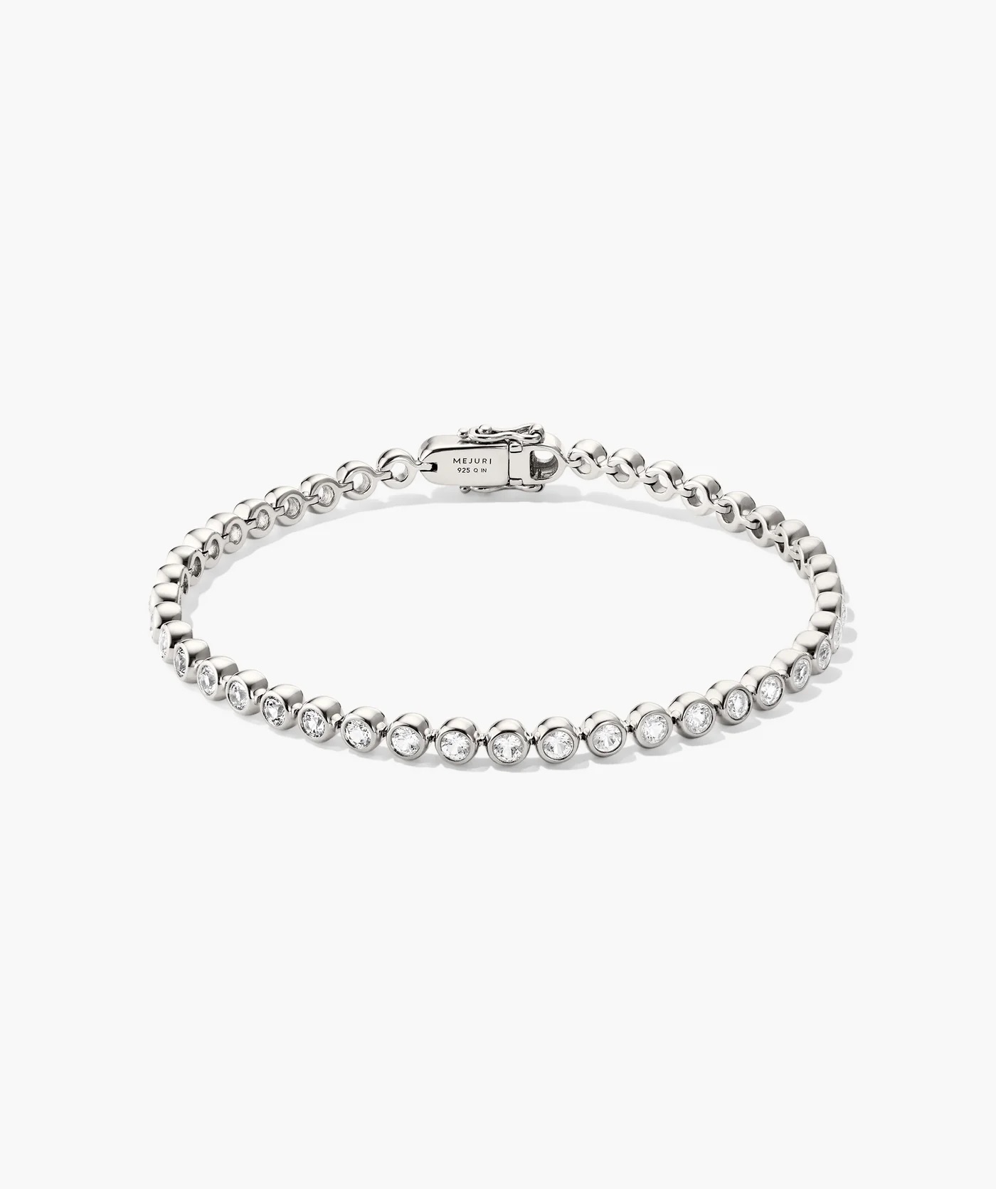 Mejuri, Zadie Bezel Lab Grown Sapphire Tennis Bracelet