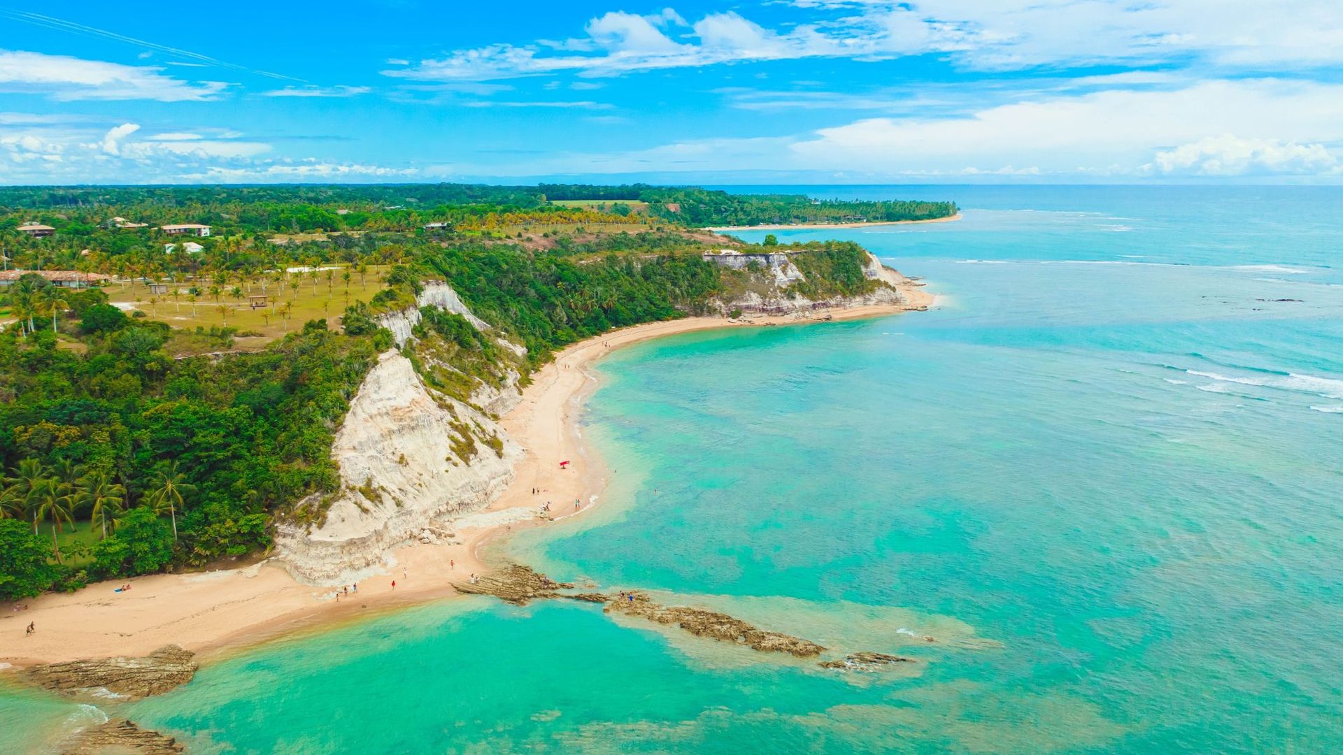 Praia do Espelho is known as Mirror Beach