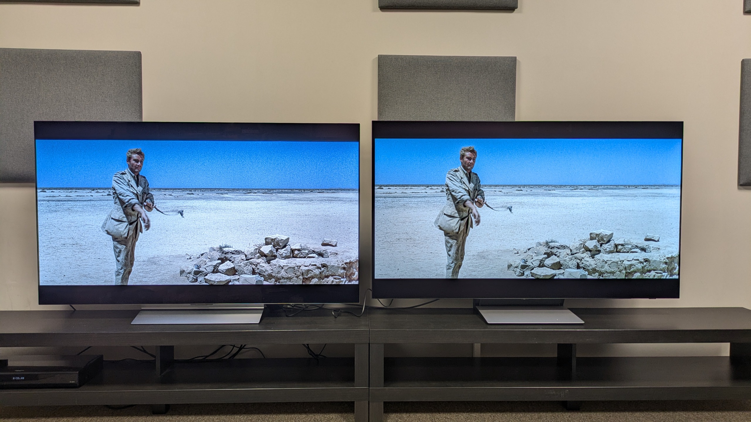 LG C6 (left) and Samsung S90H (right) showing shot of Lawrence in desert from Lawrence of Arabia. The C6 shows higher perceived brightness, with whiter brighter sands