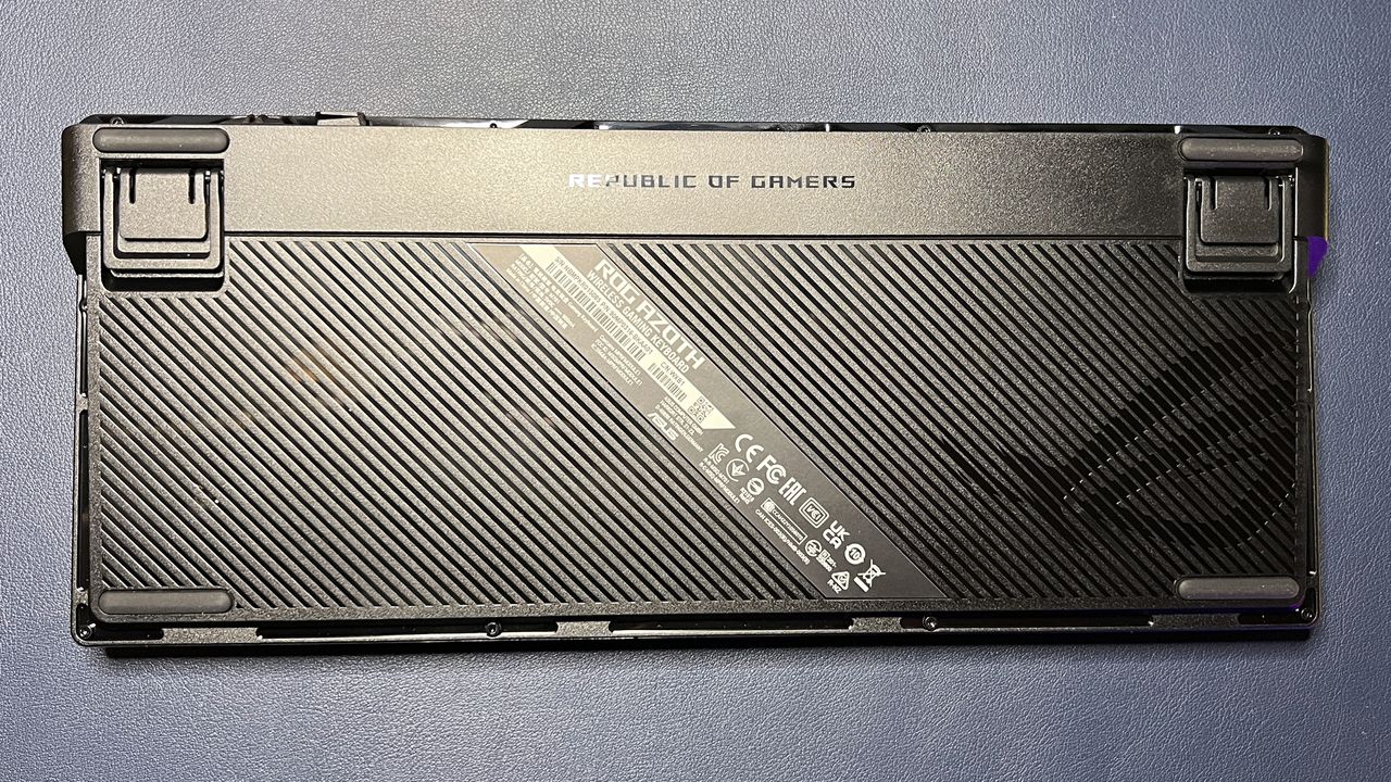 Asus ROG Azoth