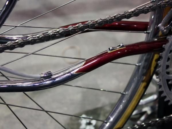 An extra guide is required to route the derailleur cable on this Bilenky Cycle Works machine.