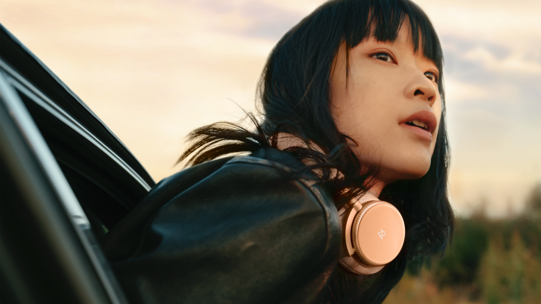 Bang &amp; Olufsen Beoplay H100