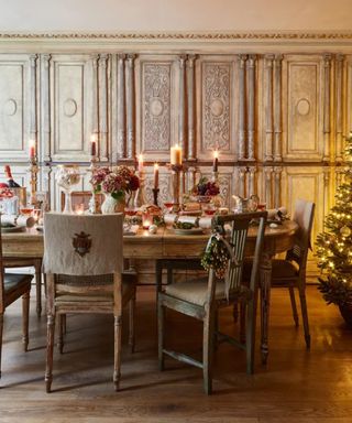 Dining table set for Christmas with a vintage, sparkle theme