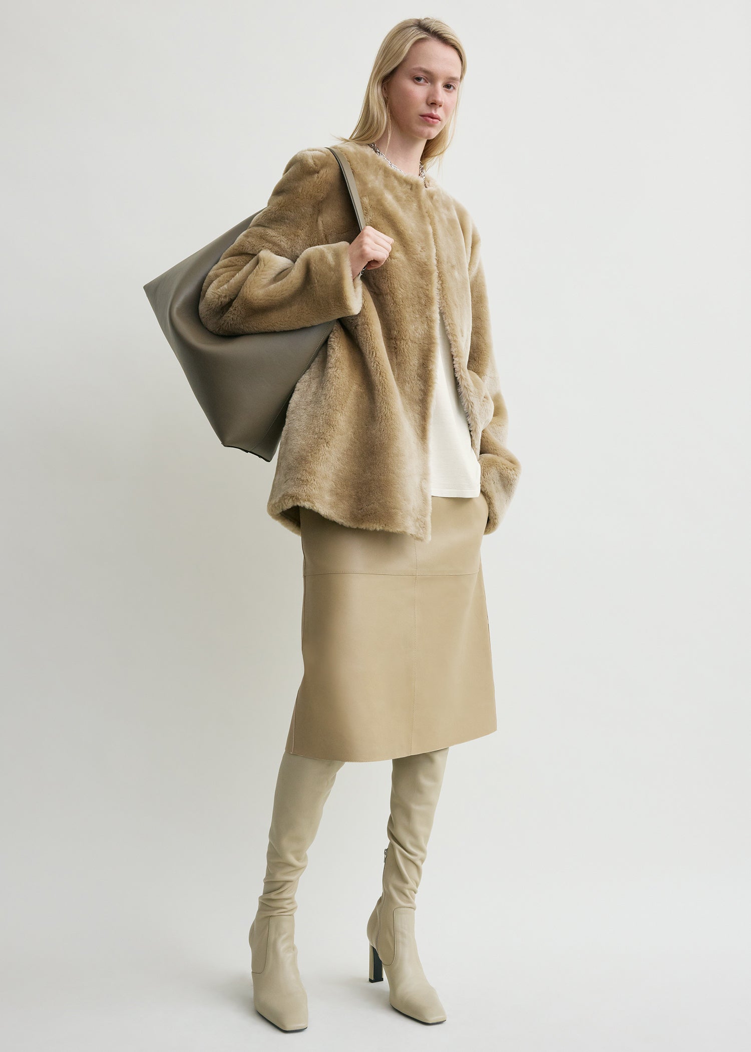 Plush Shearling Jacket Rye