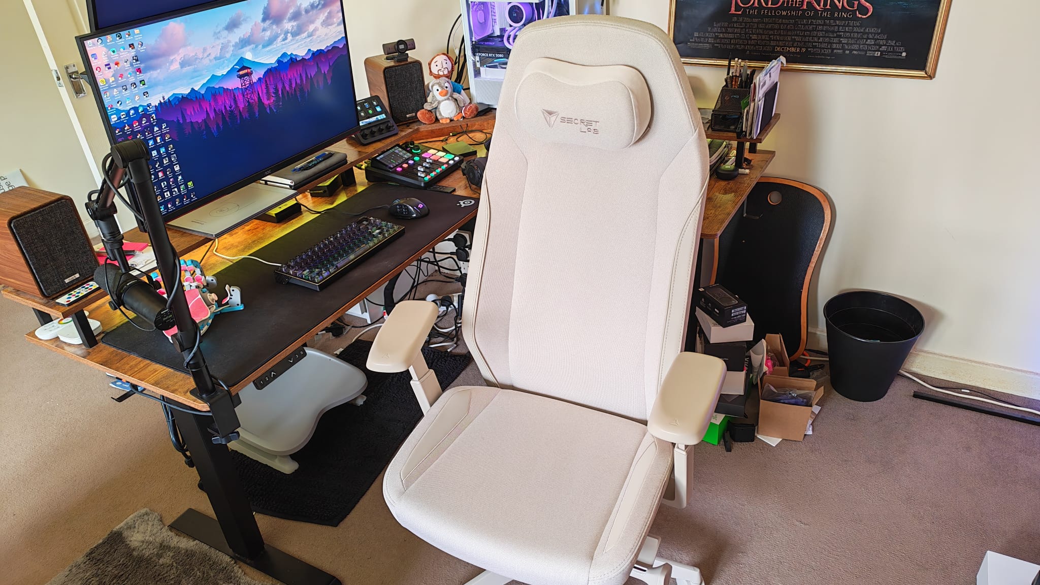 The Secretlab Atlas next to a gaming desk