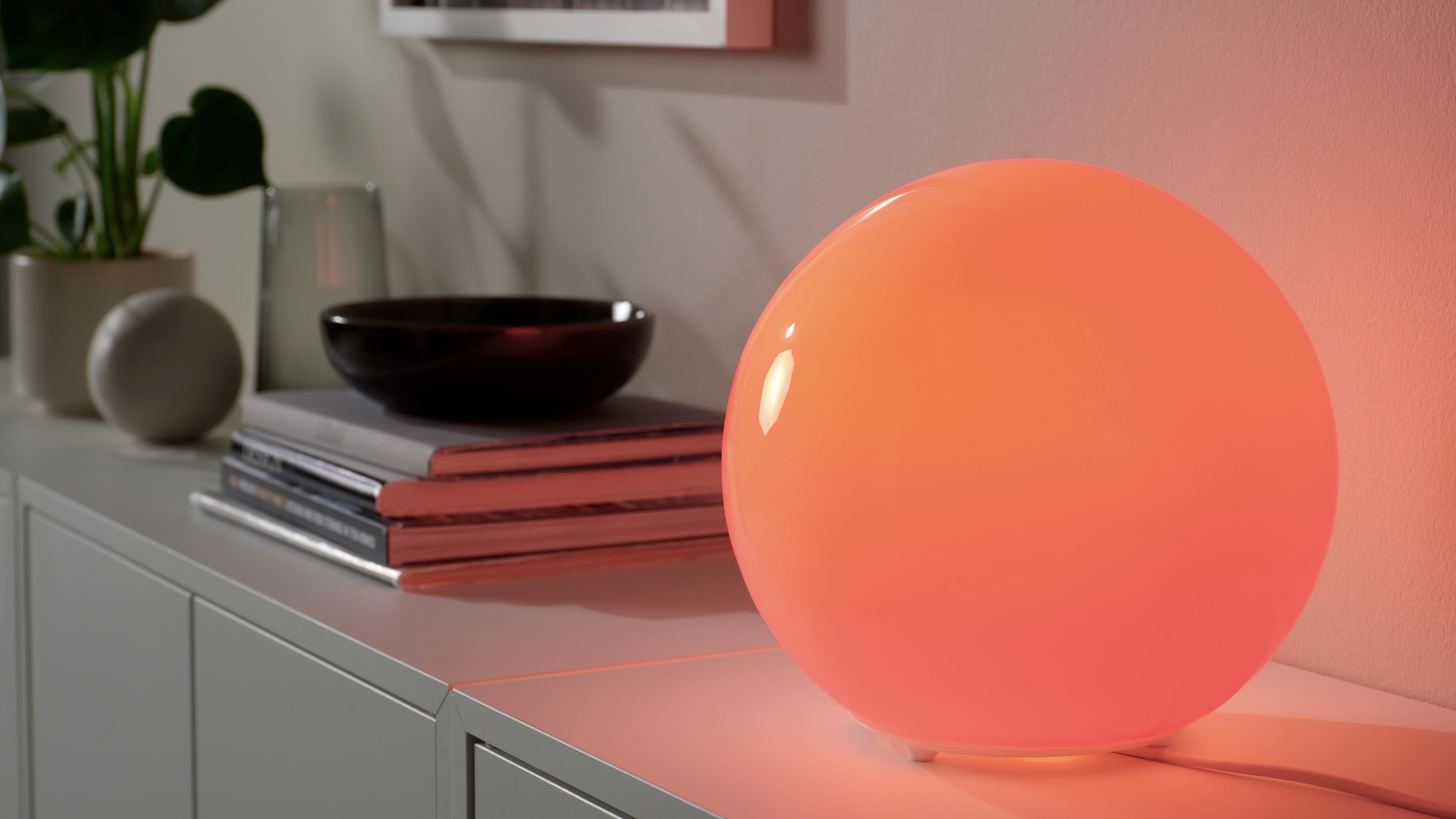 KAJPLATS smart bulb in a FADO lamp