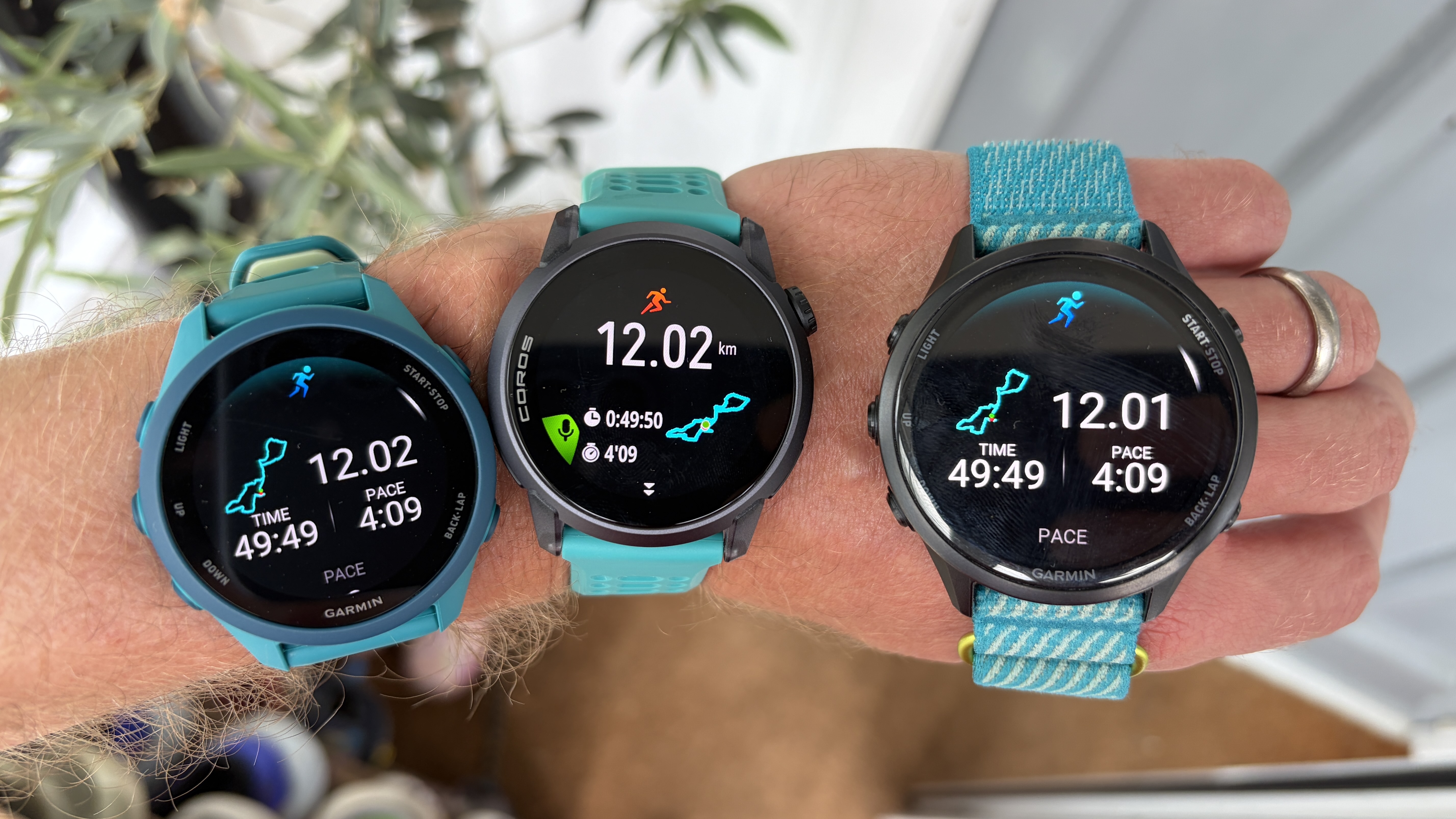 Garmin Forerunner 170 vs Coros Pace 4