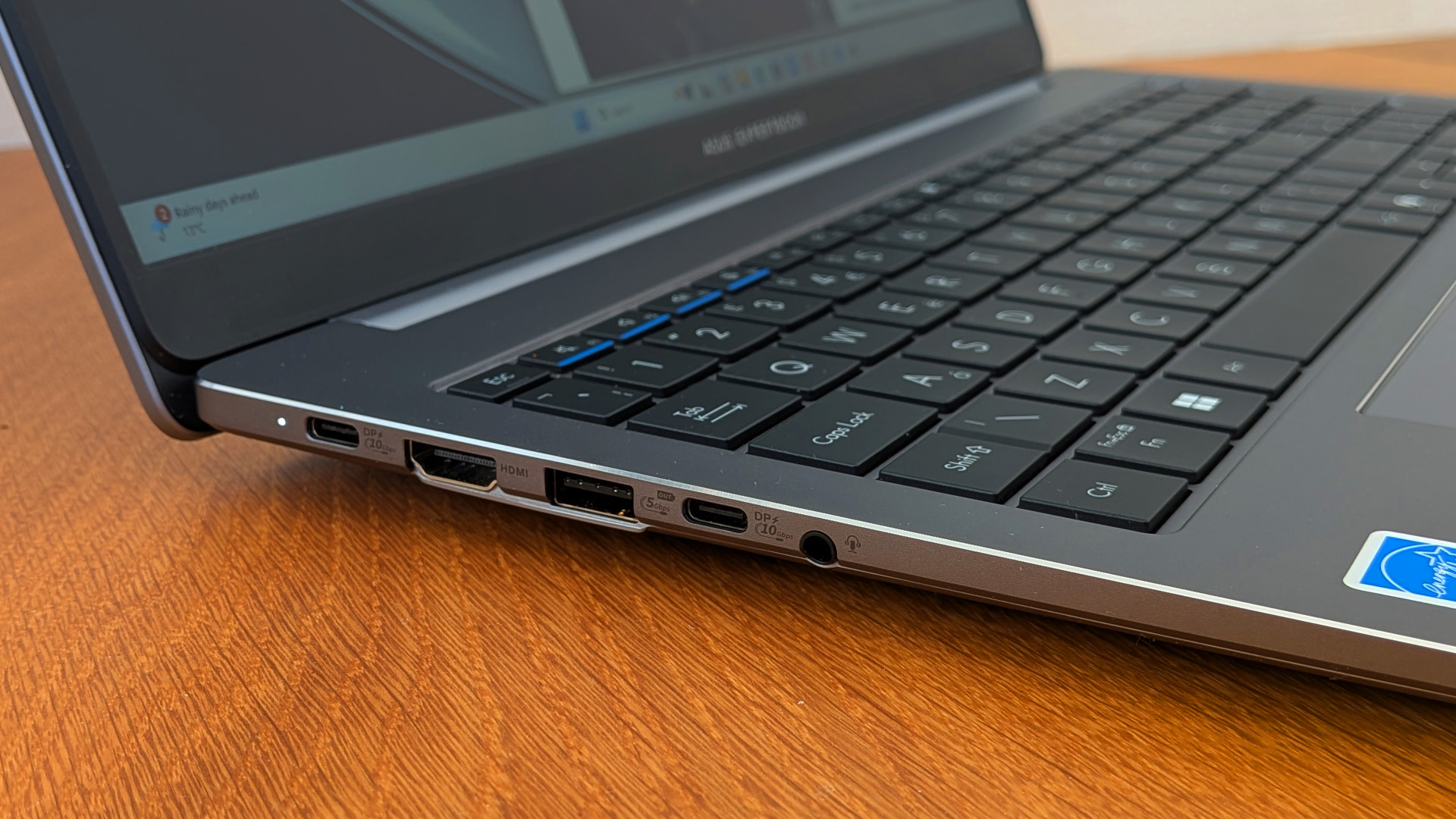 The Asus ExpertBook P3 on a desk