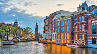 Amsterdam has more than 100km of canals