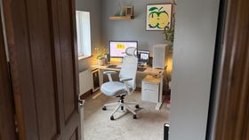 Branch Ergonomic Chair Pro