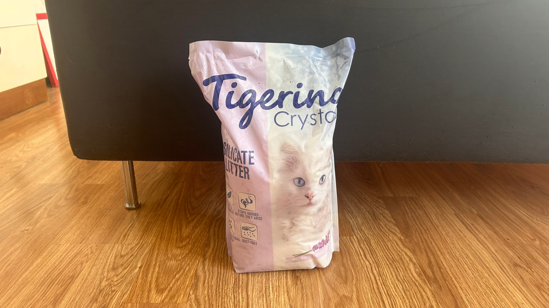 Tigerino Crystals Silicate Cat Litter on megan's floor
