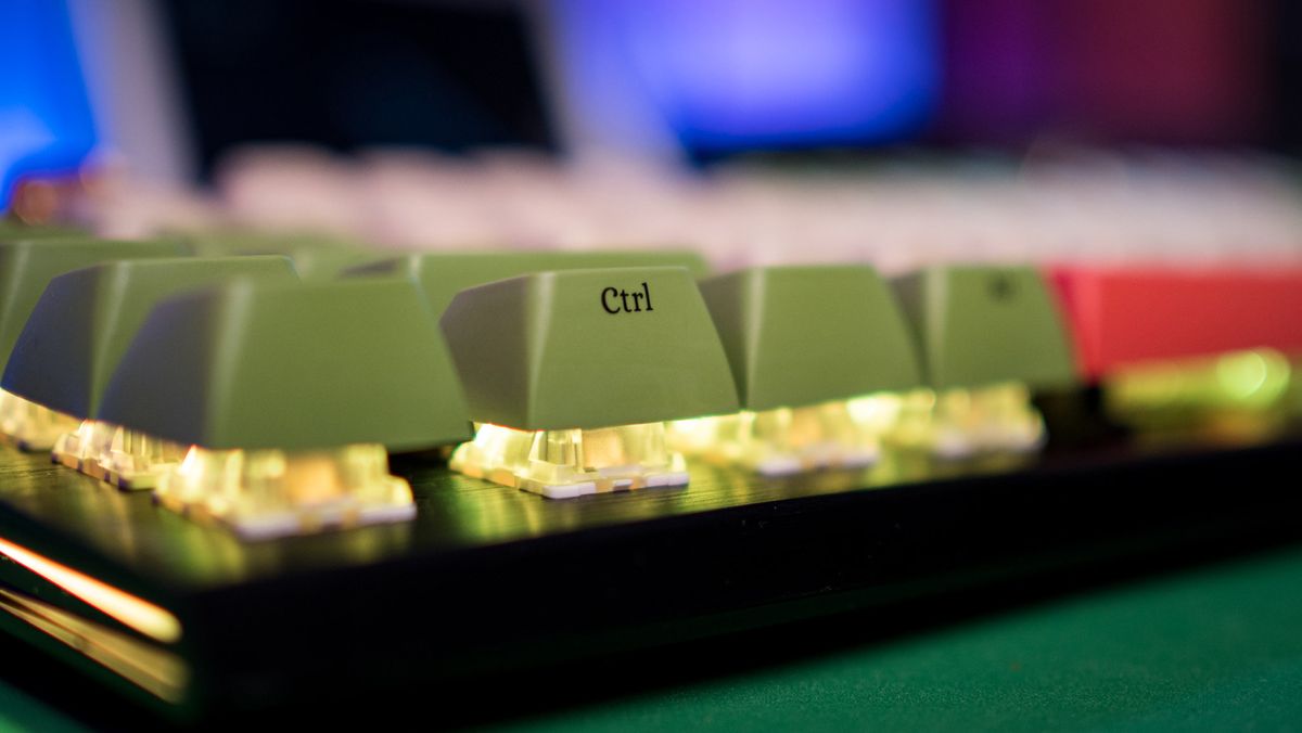 Drop + LOTR Elvish Keycap Set