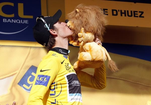 Andy Schleck is happy with his prize.