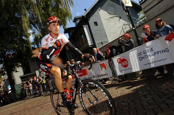 Taylor Phinney heads to the sign-in stage resplendent in the Eneco Tour leader' s jersey.