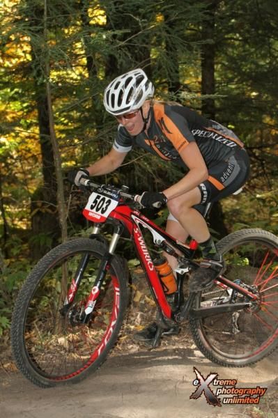 Lisa Krayer (Adventure 212/ Specialized) finding her groove
