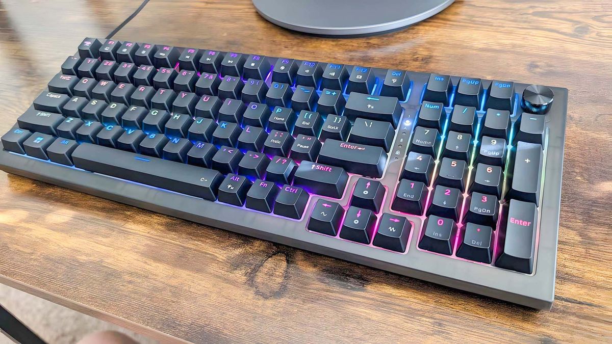 A side view of the iBuyPower MK9 Pro RGB Mechanical Keyboard.