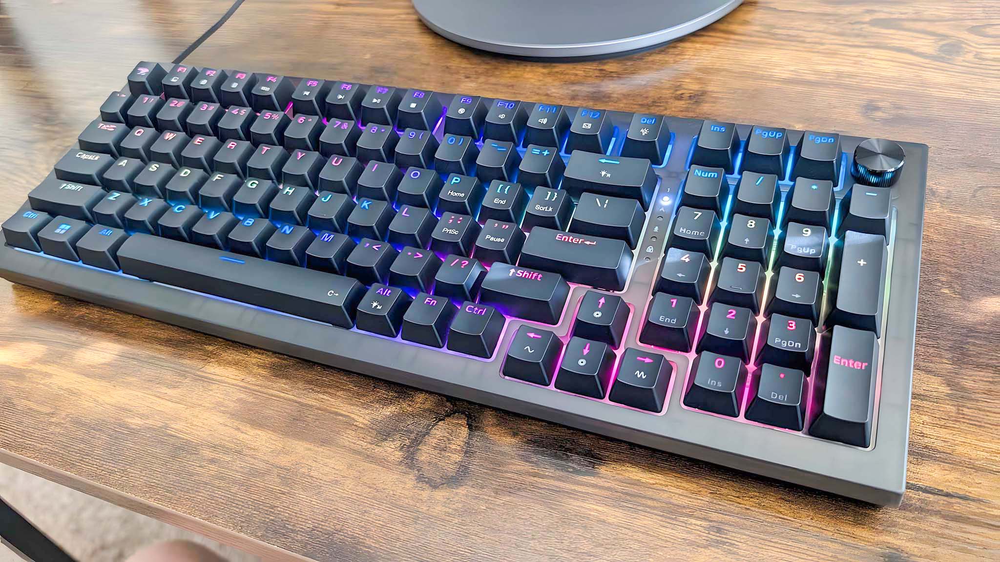 A side view of the iBuyPower MK9 Pro RGB Mechanical Keyboard.