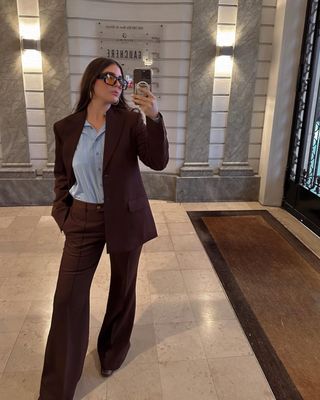 woman wearing pantsuit outfit