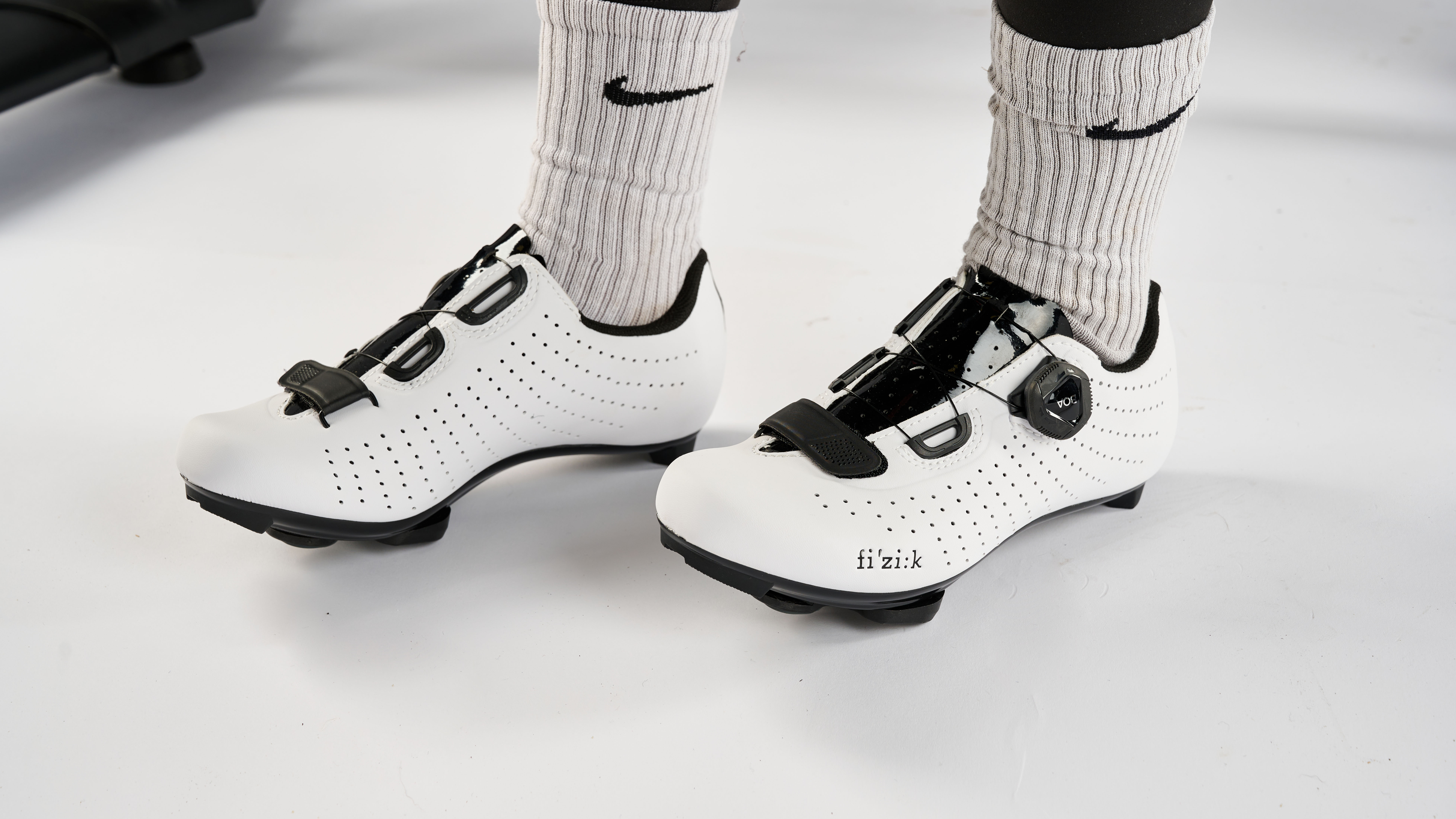 Fizik Tempo Overcurve R5 cycling shoes on person's feet