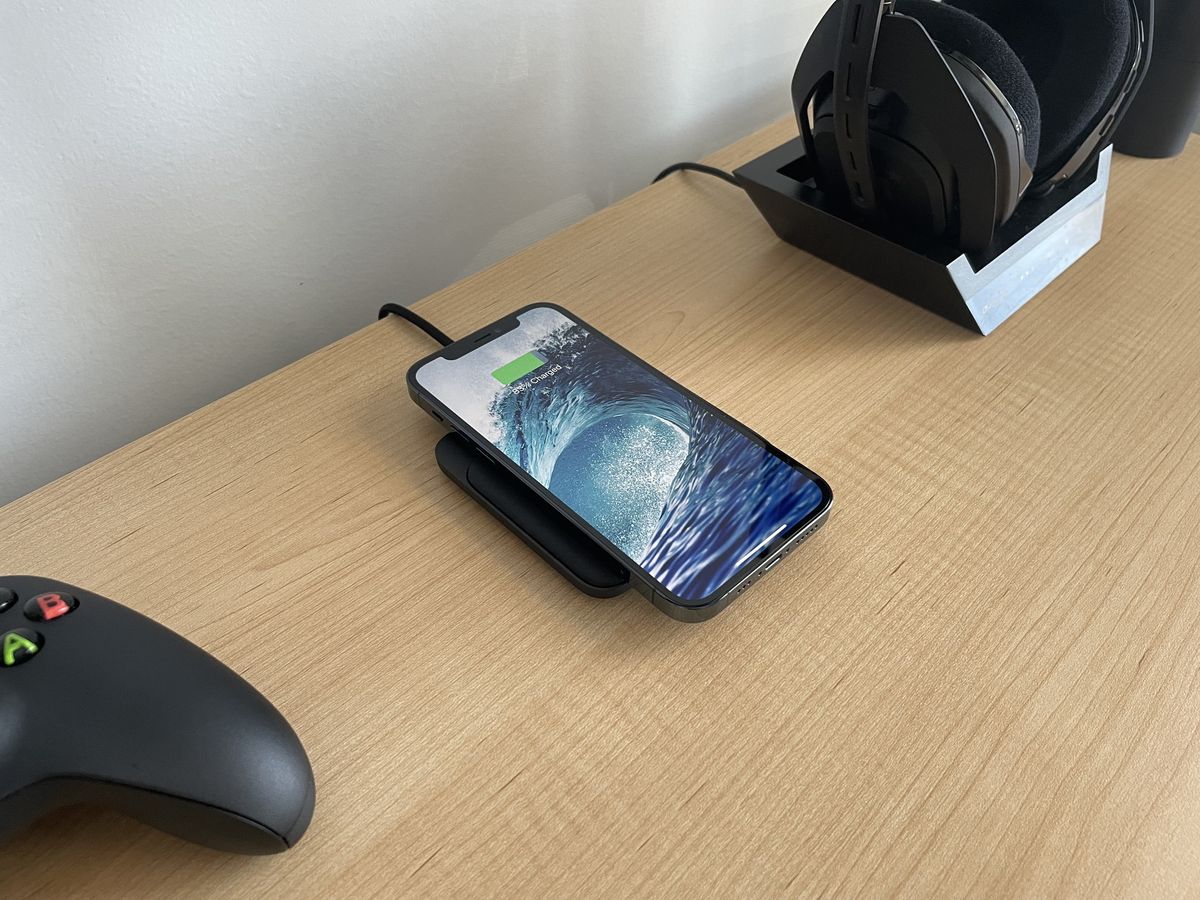 Nomad Base Station Mini Iphone 12 Pro