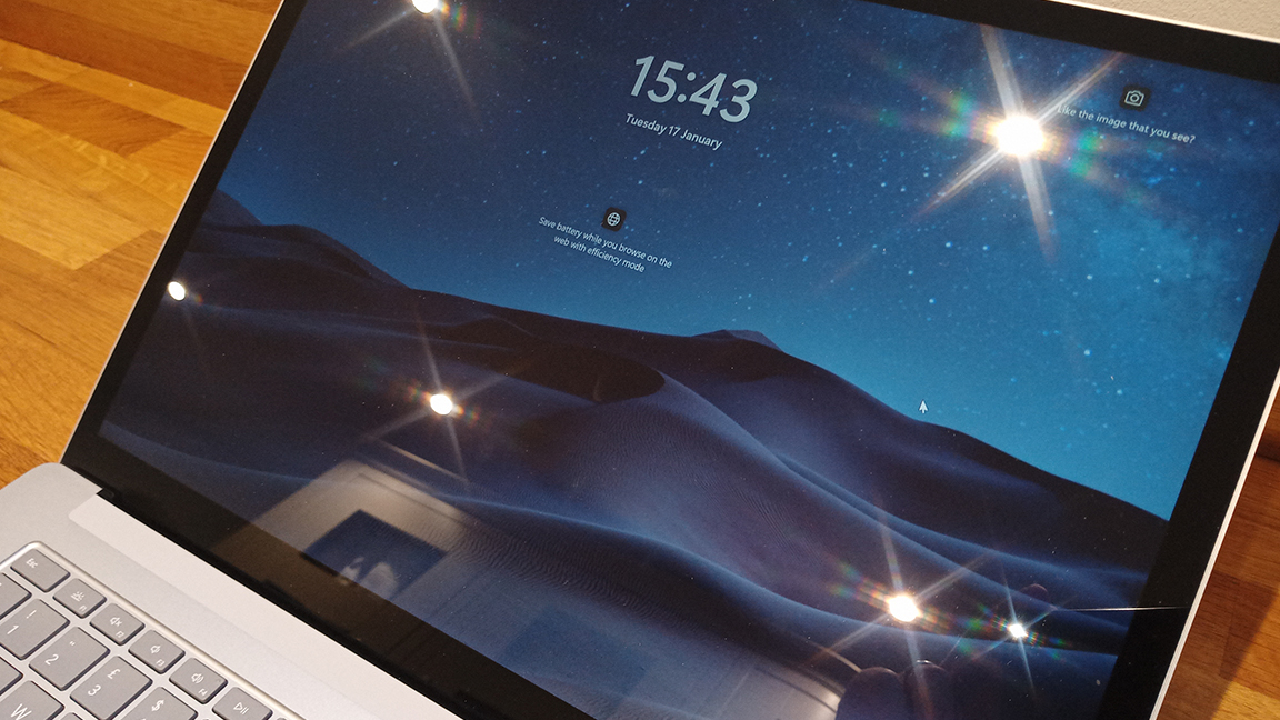 Microsoft Surface Laptop 5 -arvostelu;  lähikuva kannettavan tietokoneen näytöstä