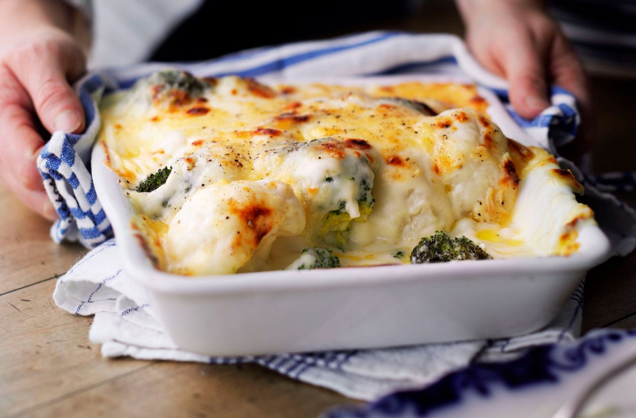 Salmon and broccoli bake