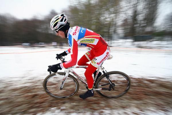 Kevin Pauwels (Sunweb-Revor) on the snowy parcours.