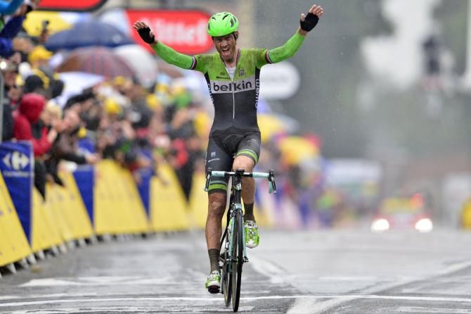 Lars Boom (Belkin) rode clear on the final sector of cobbles