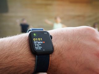 Apple watch shop 4 'plus review