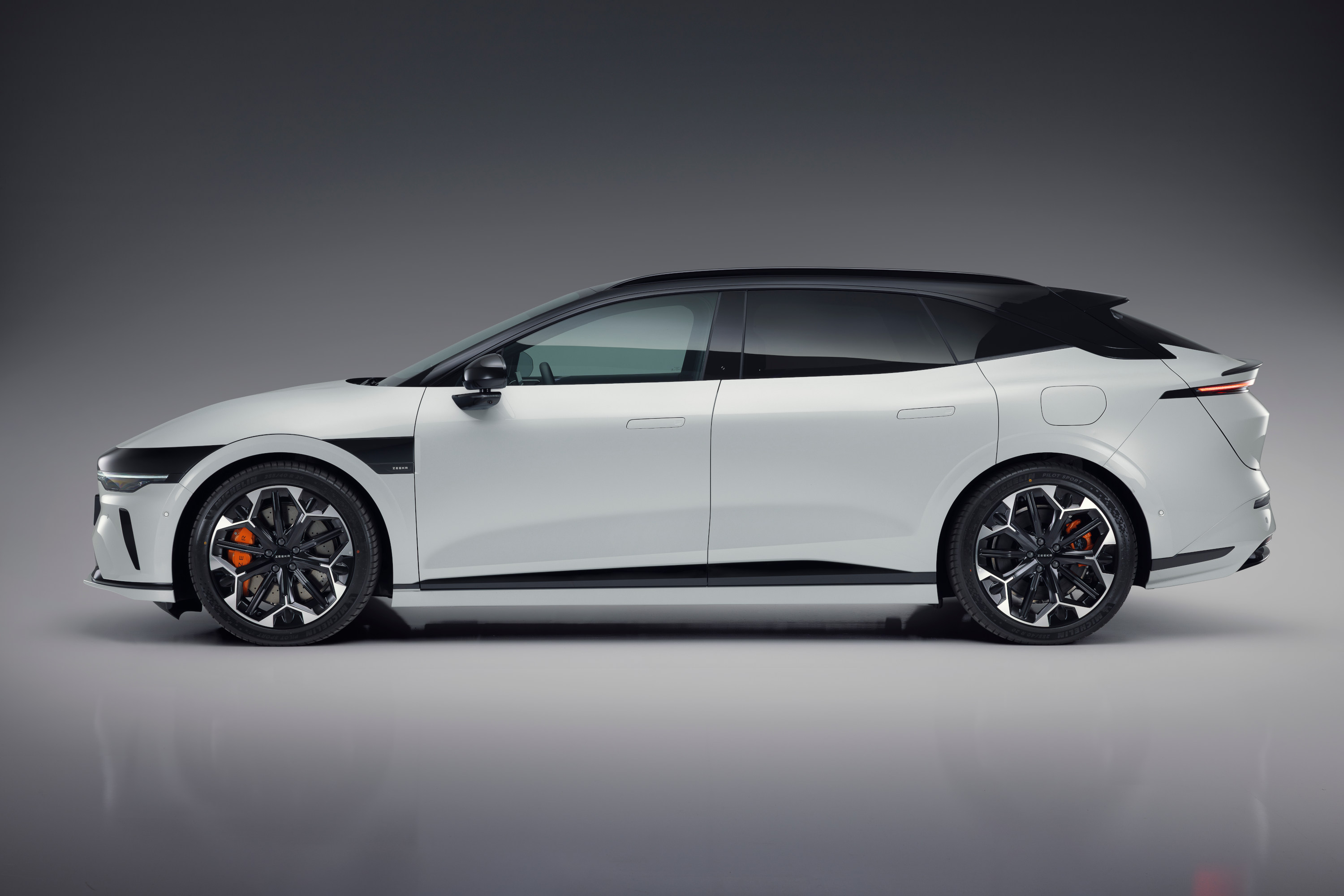 Zeekr 7GT