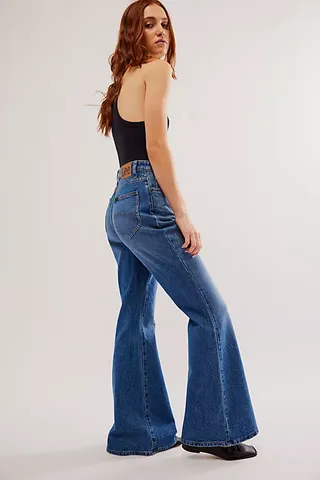 Lee High-Rise Flare Jeans