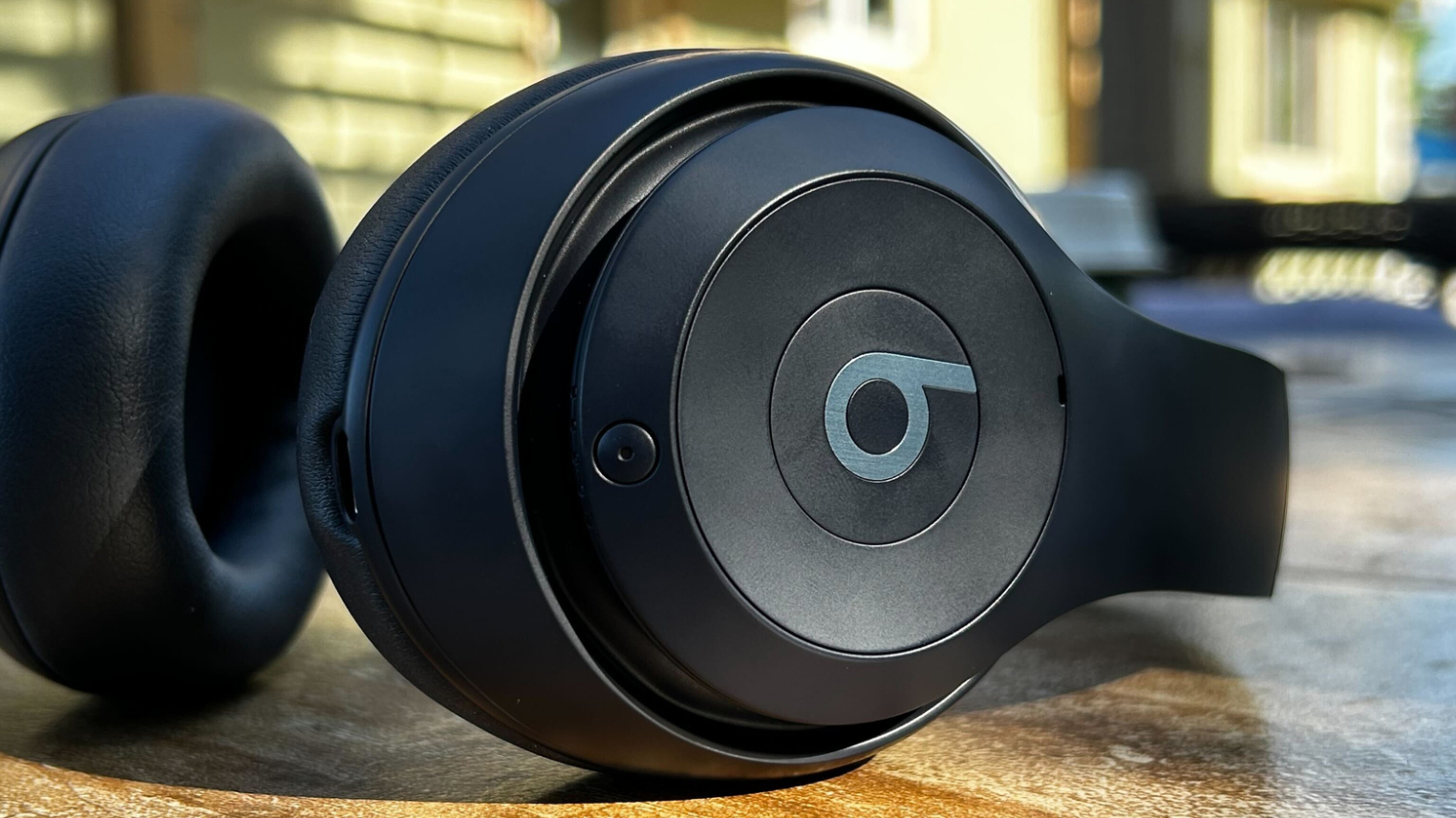 Beats Studio Pro