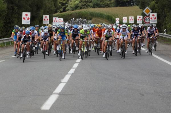 The bunch was together for much of the first 40km