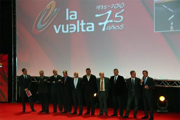 The 75th anniversary and 65th edition of the race celebrated its heritage with this gesture, and also with some stirring video clips from older editions.