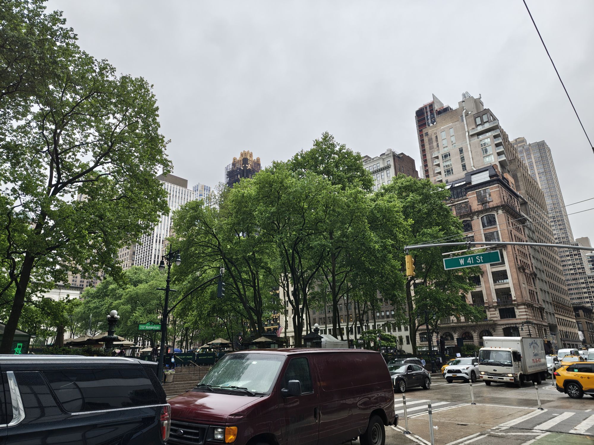 Motorola Razr Ultra 2025 dynamic range sample.