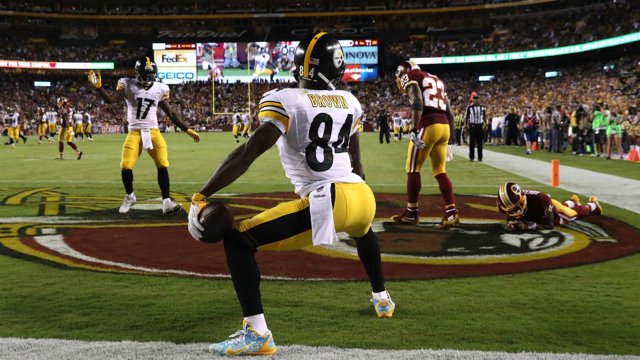 Antonio Brown twerking