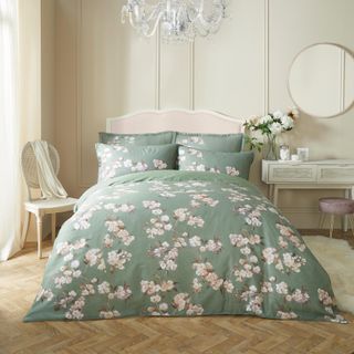 Blossoming Trail Duvet Cover Set