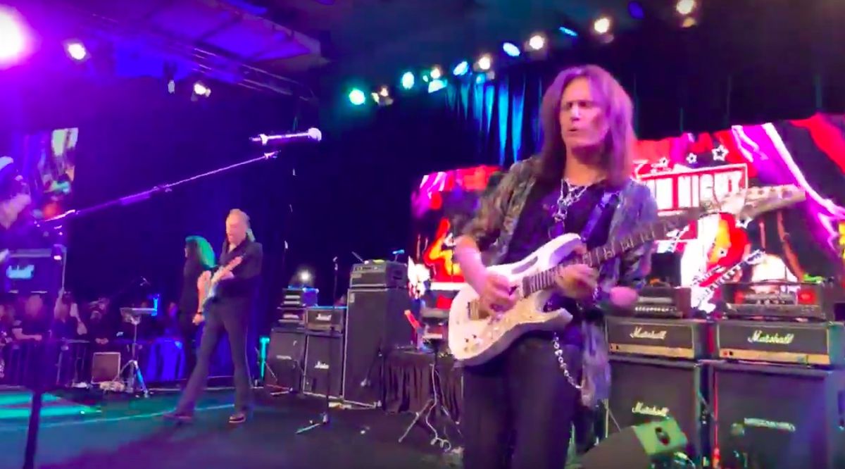 Watch David Lee Roth’s ‘Eat ‘Em and Smile’ Backing Band ...