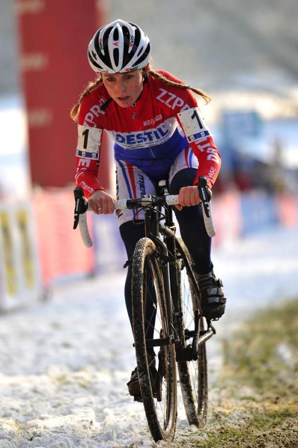 The Dutch champion with clear track as she works to match her race number with her result