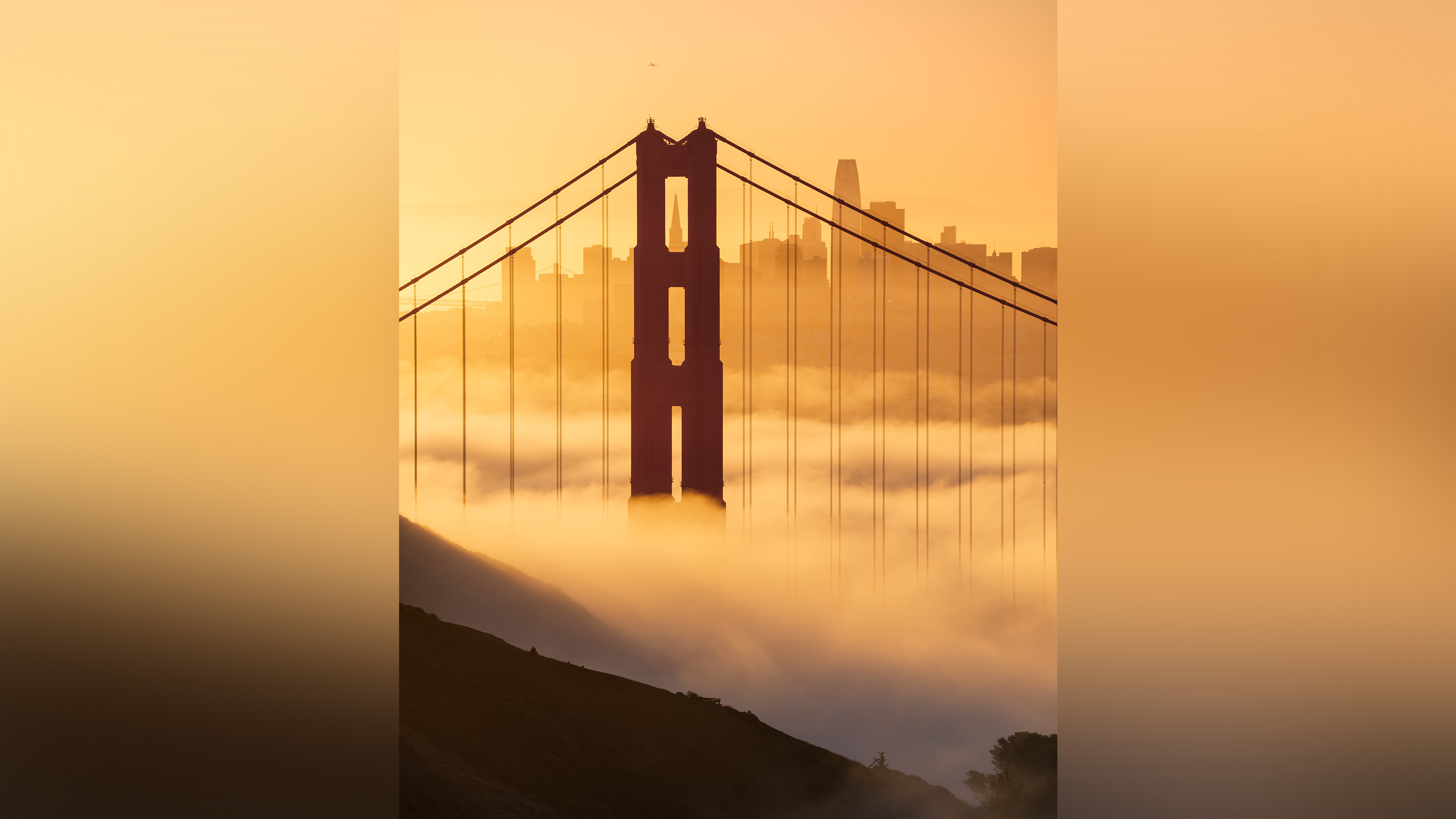 Golden Gate Bridge.