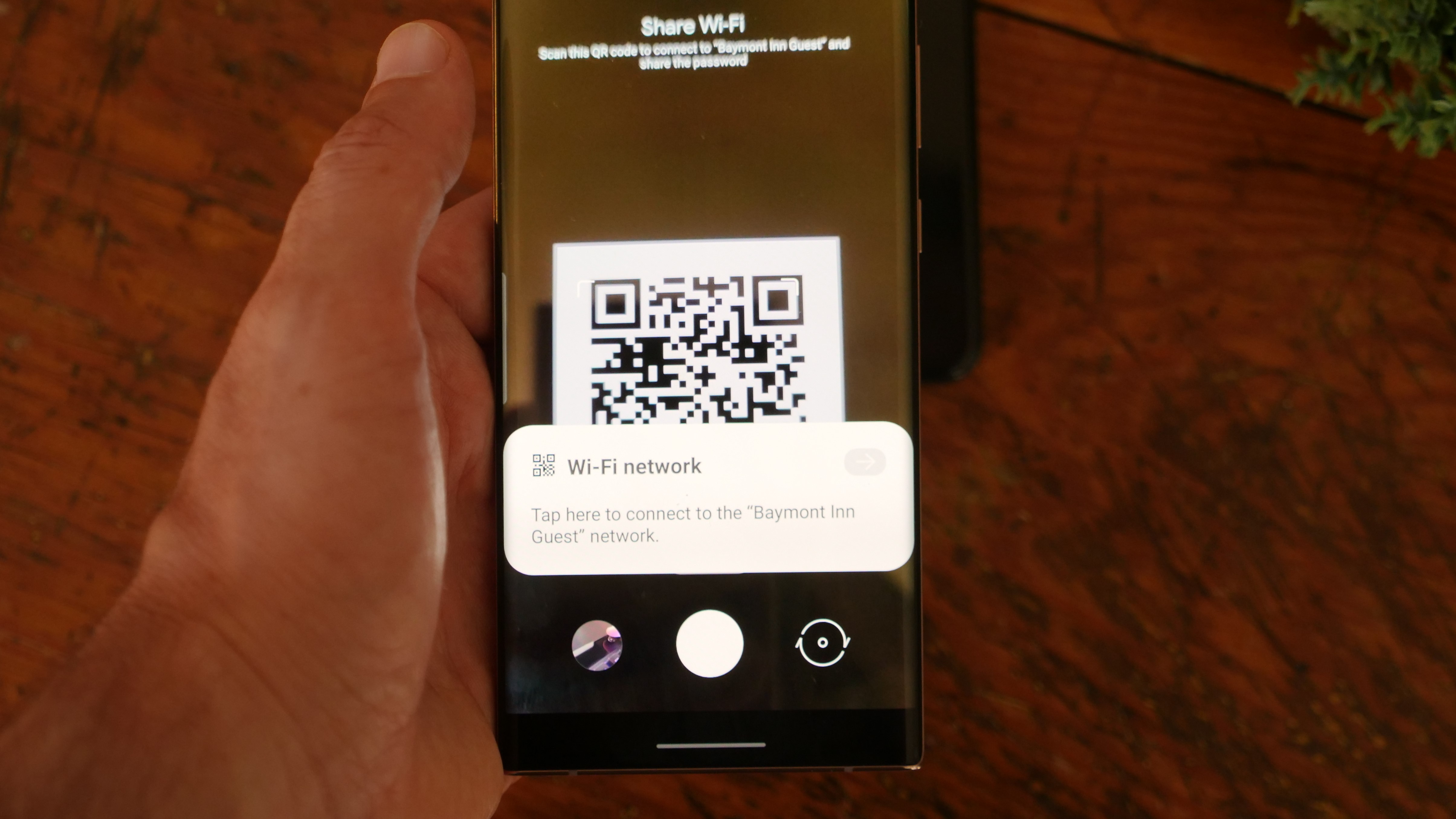 How to scan QR code on your phone or PC [+ Video]