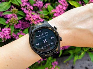 Ticwatch pro 4g vs best sale huawei watch gt 2