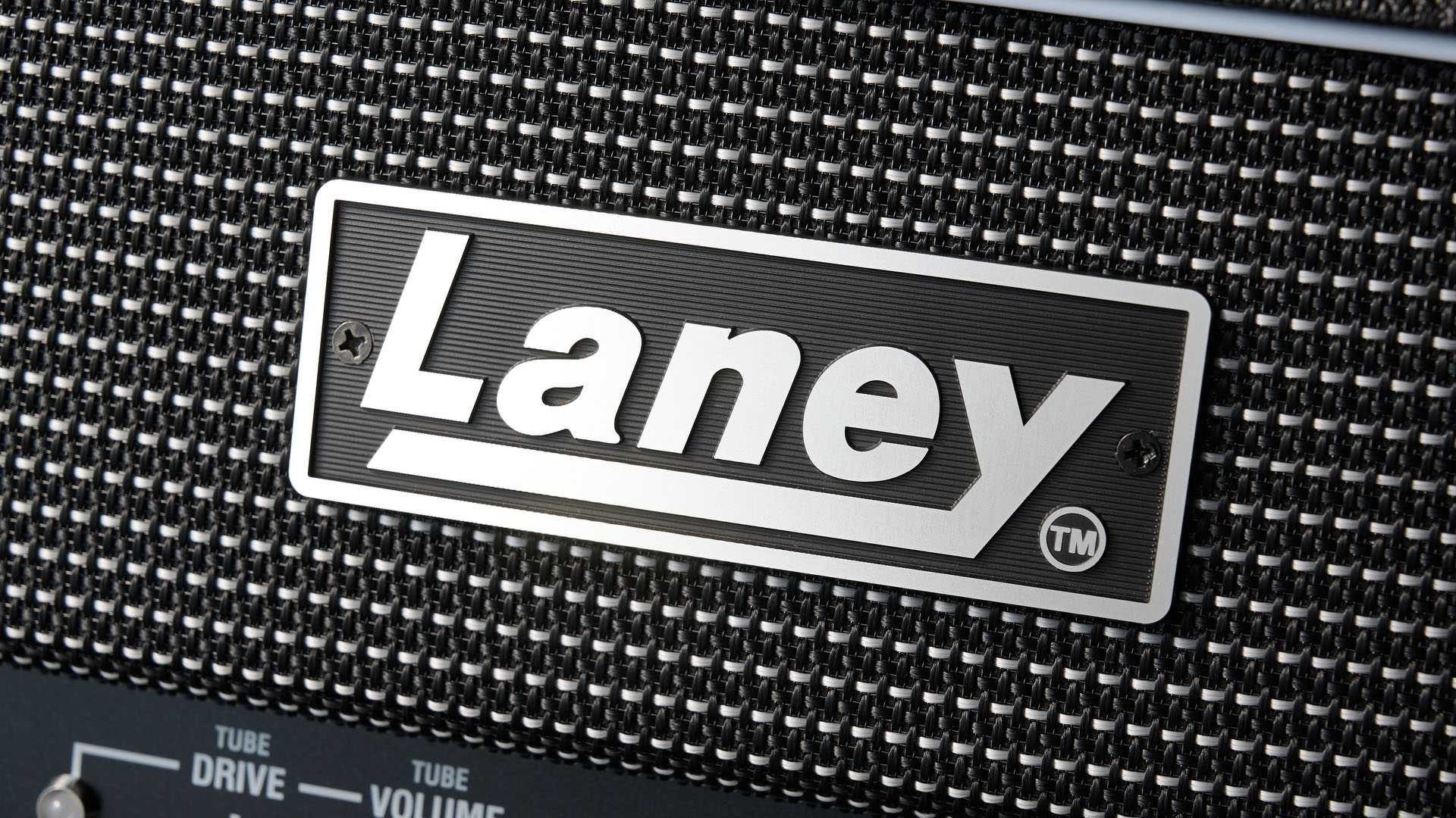 Laney Digbeth DB-EAST, the new signature bass head developed with the bass legend Nathan East