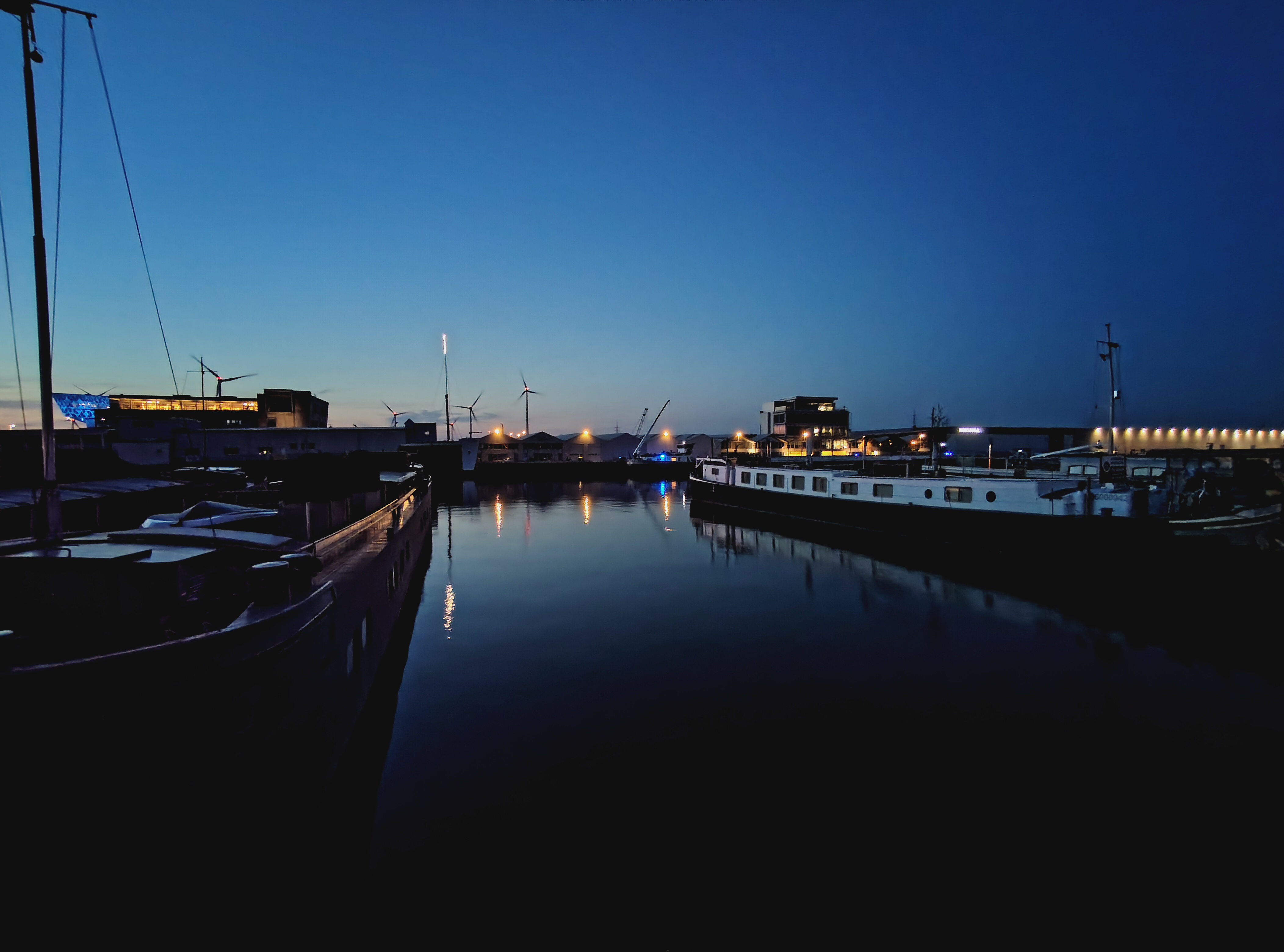 HMD Skyline camera sample