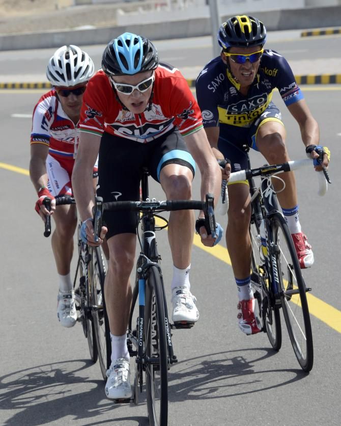 Chris Froome leads Alberto Contador and Joaquim Rodr&iacute;guez at the Tour of Oman