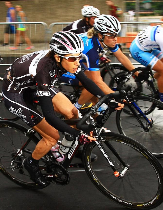 Kristin Lotito (CRCA Houlihan Lokey Team) pays close attention as the women mind the slick course