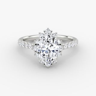 Undefined Oval Engagement Ring in White Gold | Vrai