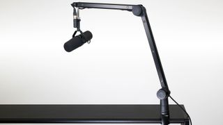 BCM-300 Deluxe Broadcast Mic Stand