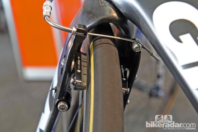 Blanco's custom team-only aluminum brakes certainly aren't as sleek looking as the standard carbon composites units used on production bikes - and are certainly heavier - but they seem to work much better.